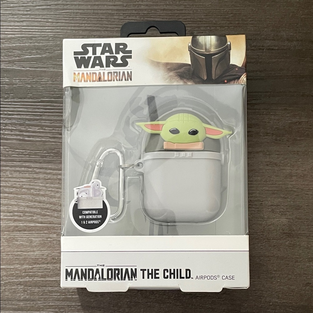 Star Wars Mandalorian The Child Green and White AirPods Case